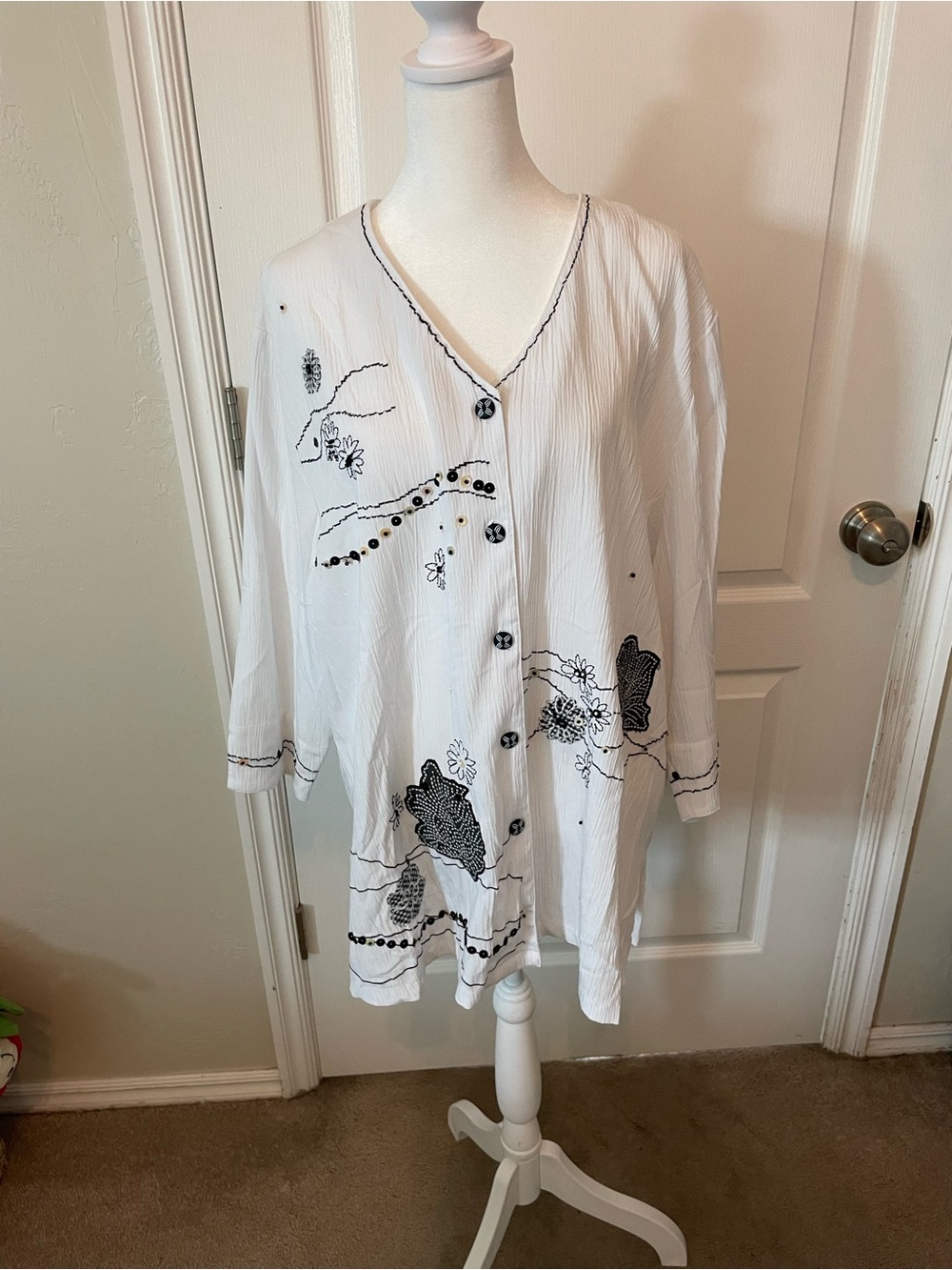 Allison Daley Cream Textured Blouse with Subtle Embroidered Trim